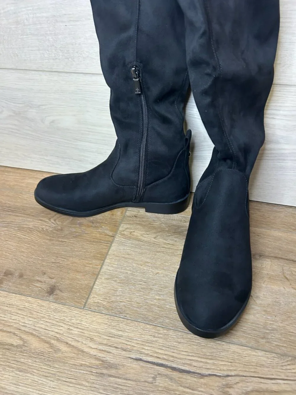 Kenneth Cole Reaction Wind-Y Over The Knee Boot 5.5M